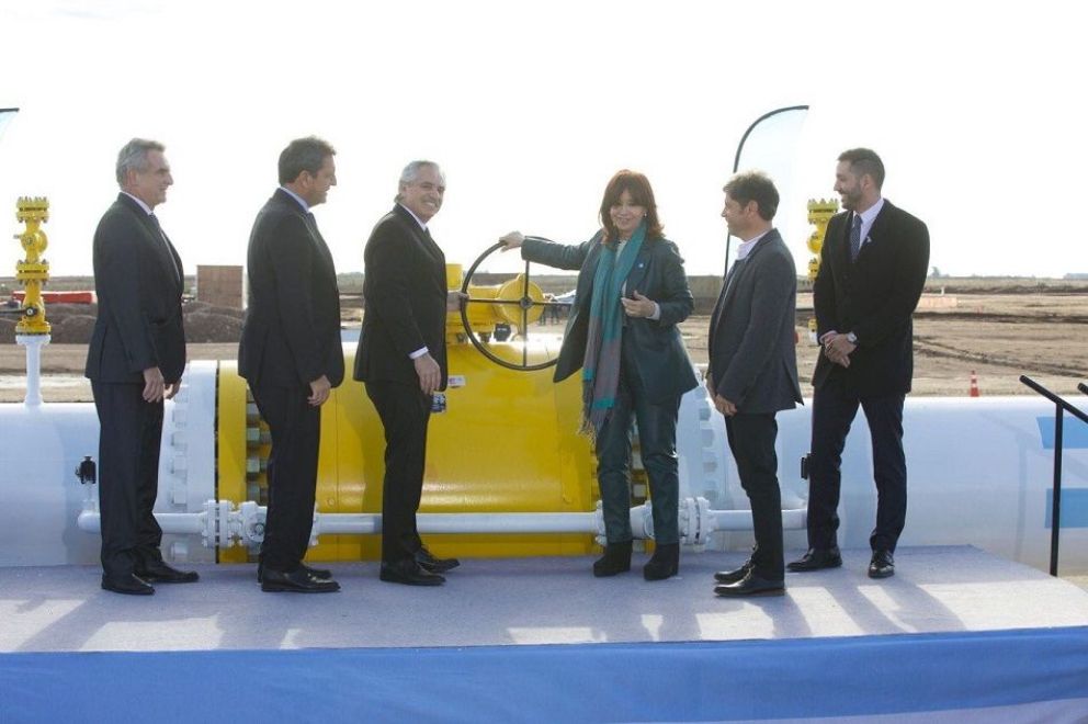 El gobierno le dio un respiro a la interna e inauguró el gasoducto Néstor Kirchner