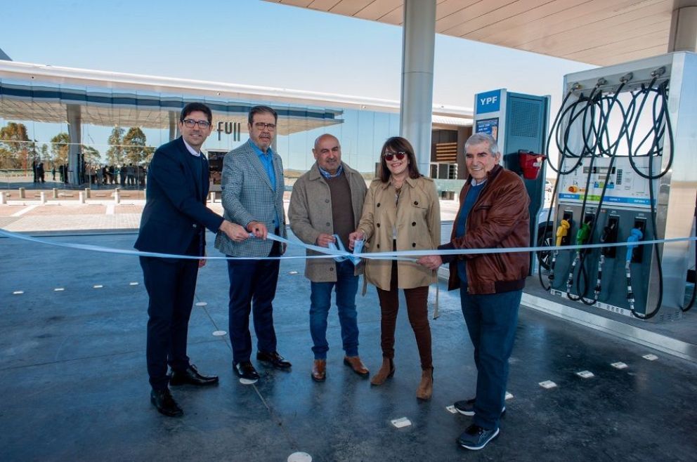 YPF inauguró una nueva estación de servicio en San Antonio Oeste