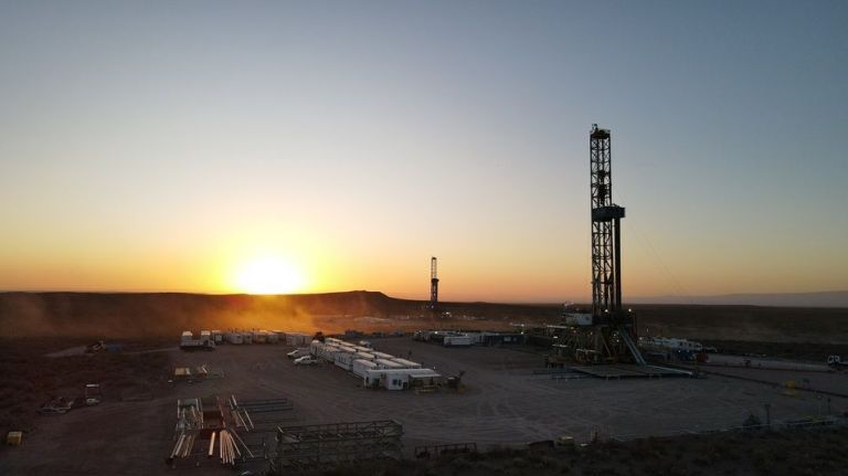 El shale oil ya representa más del 51% de la producción de crudo en Argentina thumbnail