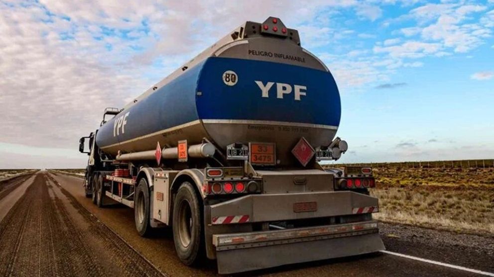 El desprendimiento de áreas de YPF puso en alerta a los camioneros de todo el país