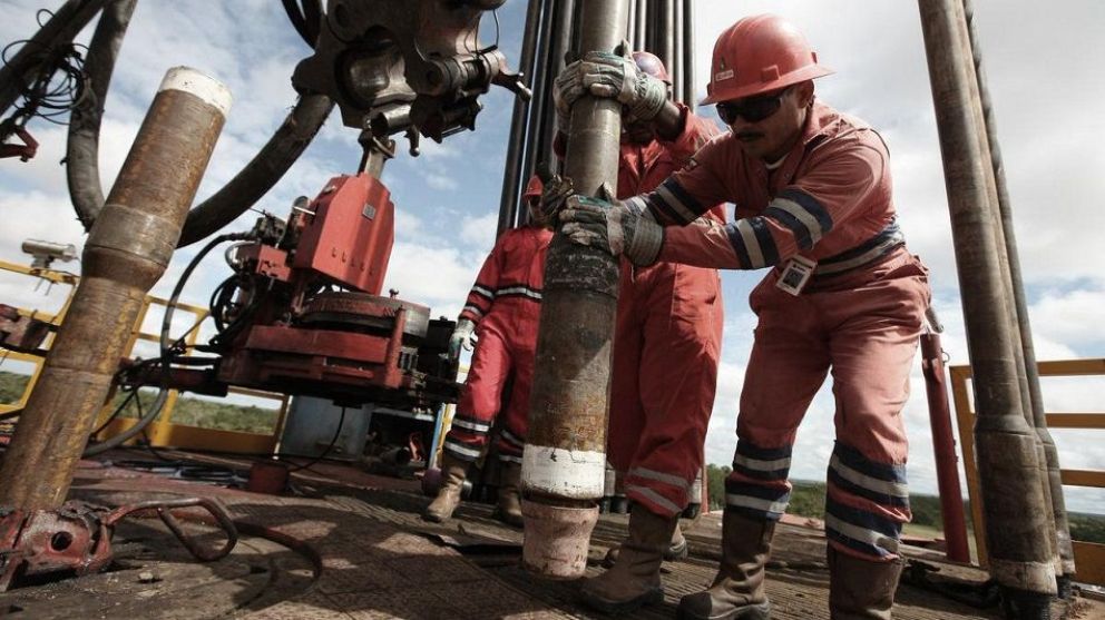 Un gigante brasileño adquirió activos petroleros en Neuquén y Salta   