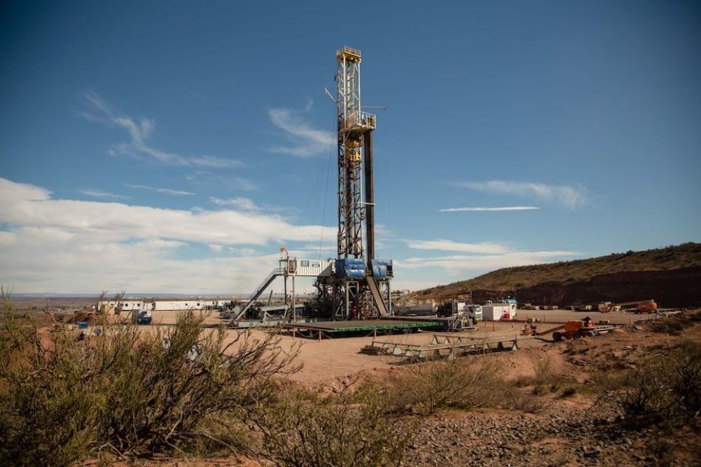 Neuquén alcanzó un nuevo récord de producción de petróleo con el impulso de  Vaca Muerta | Mejor Energía