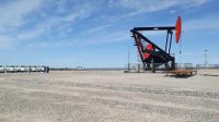 Río Negro baja regalías para reactivar pozos y darle aire al petróleo convencional