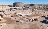 VMOS completó los 437 kilómetros del oleoducto y la obra se concentra en Punta Colorada